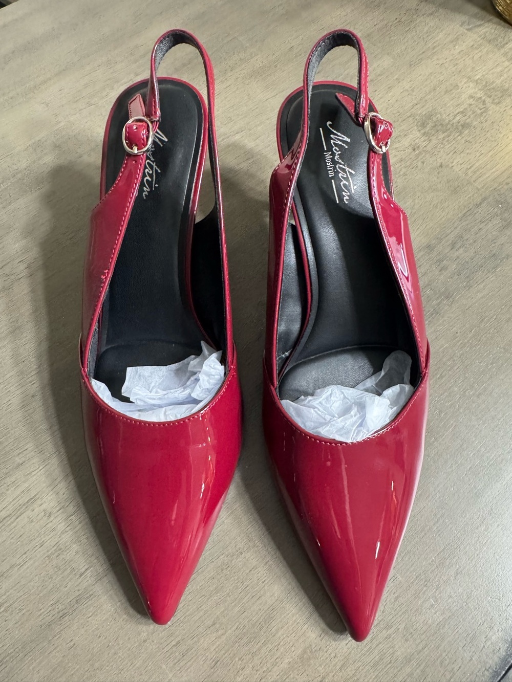 NIB Mostrin Slingback Heels